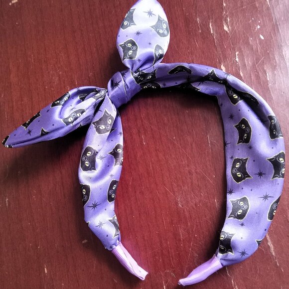 Purple Satin Kerchief Style Bow Headband W/ Black Cat Print - CUTE! - Picture 1 of 5